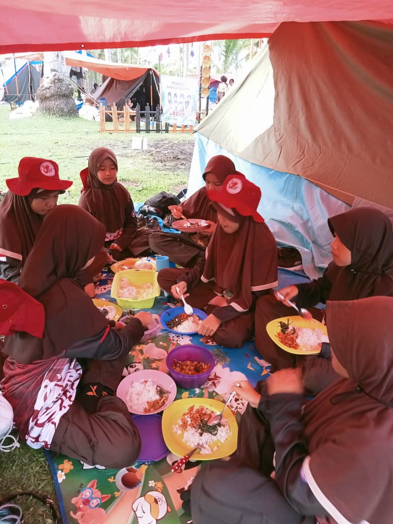 Ananda SD IT DARUNNAJAH Simpang Enam Seluma mengikuti Jamda (Jambore Daerah) 2025 se-Provinsi Bengkulu di Kabupaten Kaur